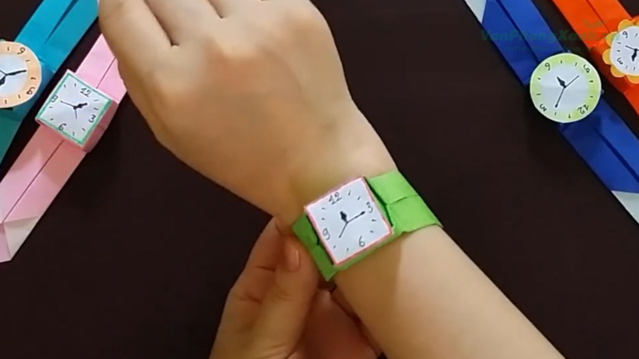 Hướng dẫn chi tiết cách gấp đồng hồ giấy