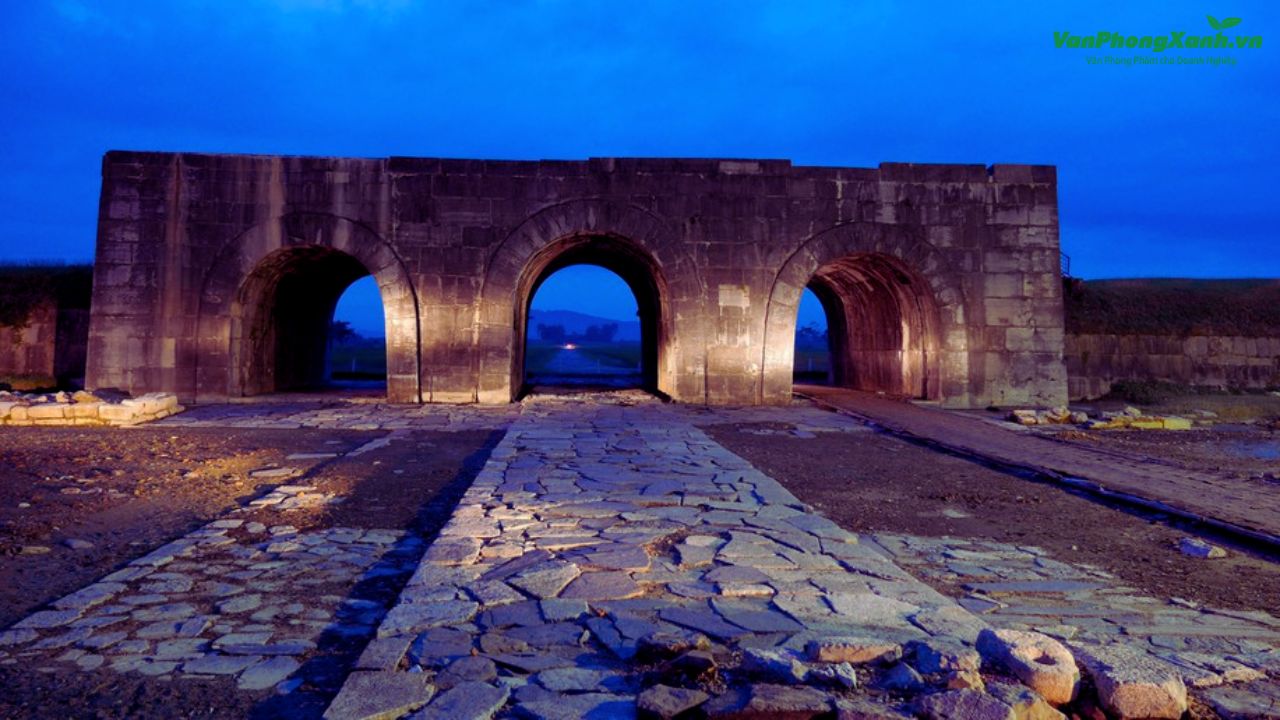 Thành Nhà Hồ Thành Nhà Hồ